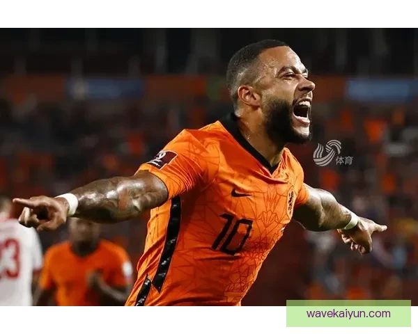 德佩在本赛季的比赛中展现出明显的影响力，状态持续回暖。