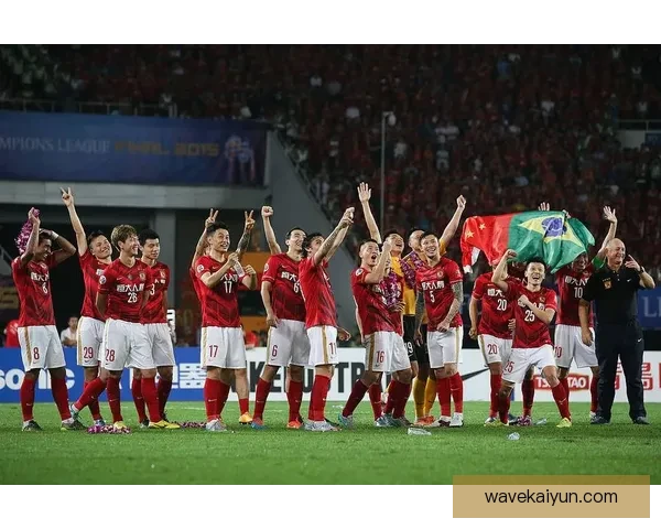 广州队球迷歌声引发关注，展现出色的团结与支持氛围